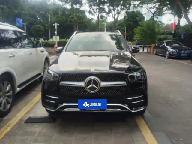 Mercedes-Benz GLE-Class — Фото автомобиля 2