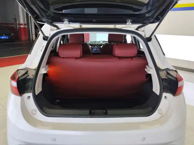 JMEV EV3 — Фото автомобиля 4