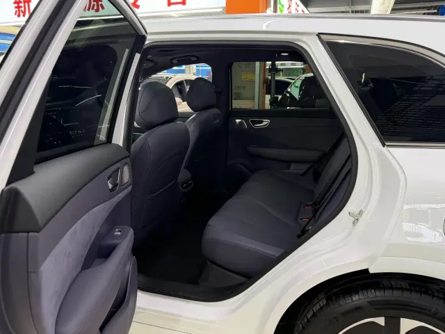 Shangjie SUV — Фото автомобиля 8