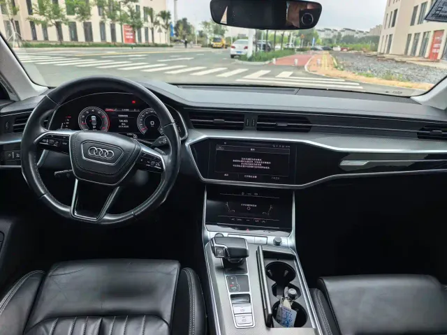 Audi A6L — Фото автомобиля 5