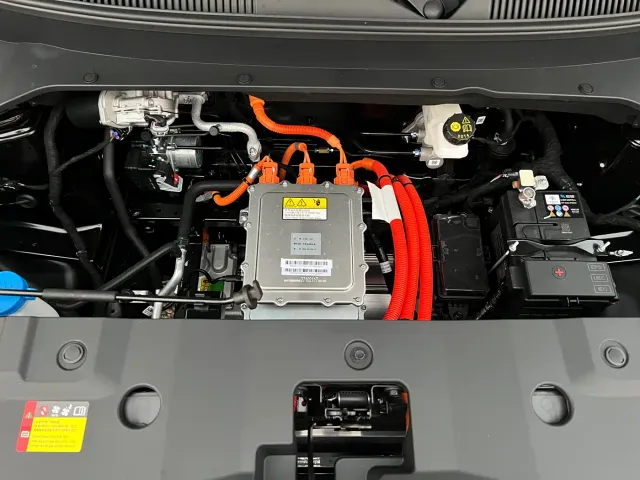 Baojun Yep Plus — Фото автомобиля 4