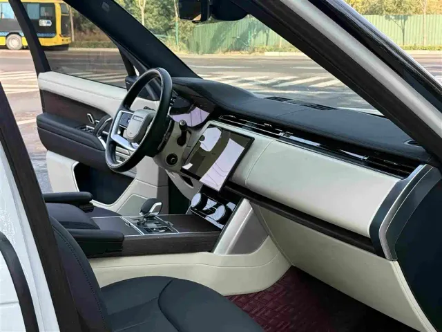 Land Rover Range Rover — Фото автомобиля 3