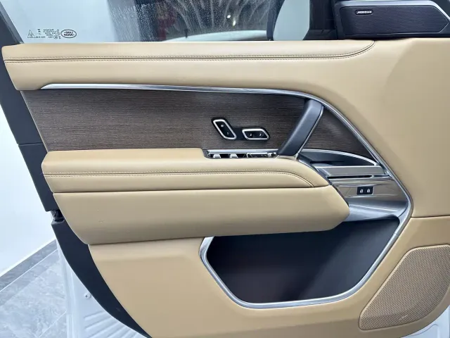 Land Rover Range Rover — Фото автомобиля 21