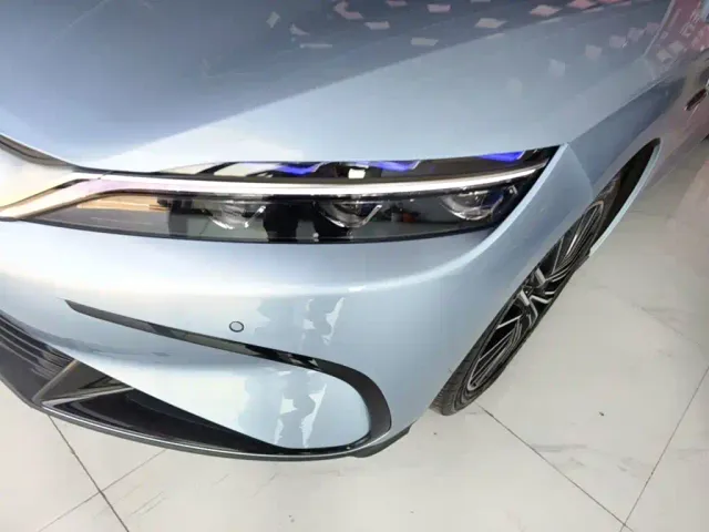 BYD Han — Фото автомобиля 23