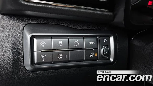 KG_Mobility_Ssangyong TIBOLI Very New Tivoli Бензин 1.5 2WD — Фото автомобиля 18