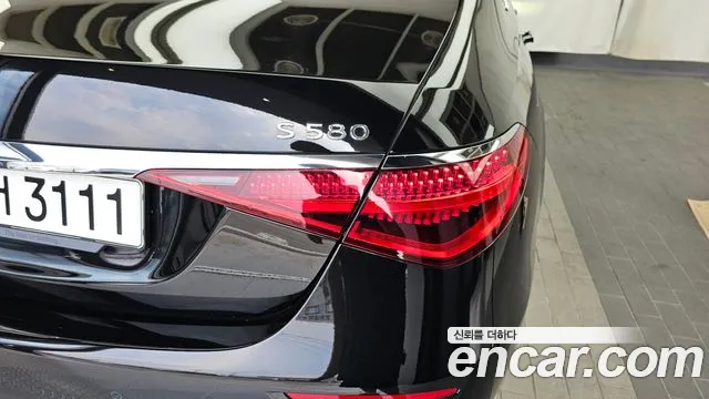 Mercedes-Benz S-Class — Фото автомобиля 19