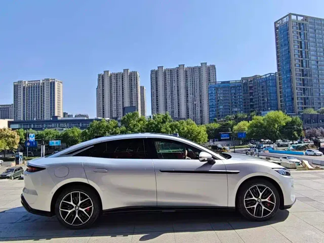 BYD Han L — Фото автомобиля 5