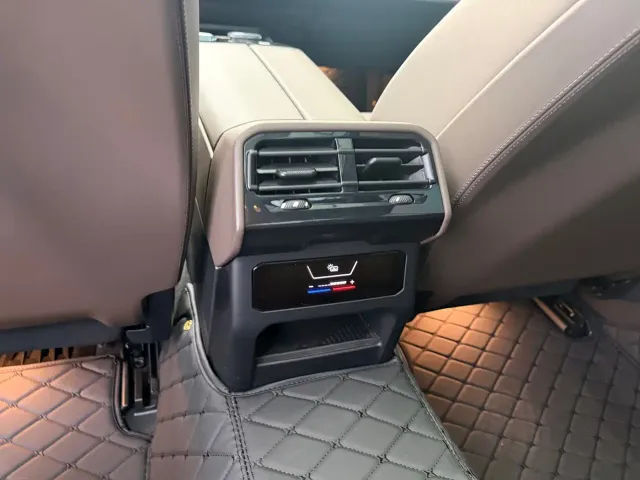 BMW 5 Series — Фото автомобиля 14
