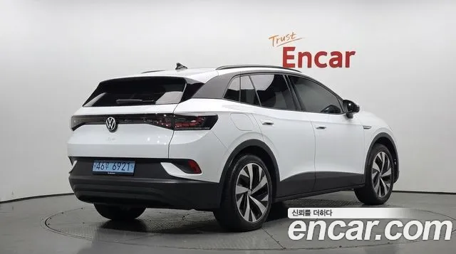 Volkswagen ID.4 — Фото автомобиля 2