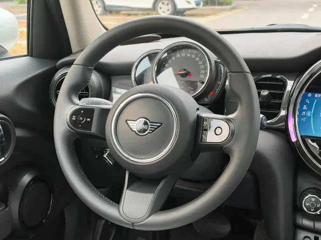 MINI Hatch — Фото автомобиля 8