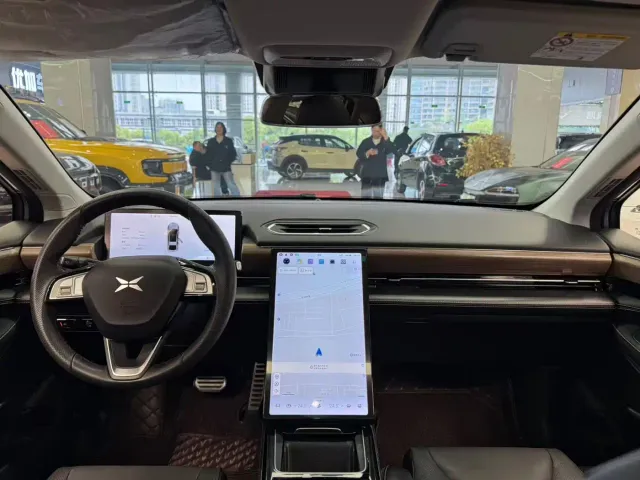 Xpeng P5 — Фото автомобиля 6