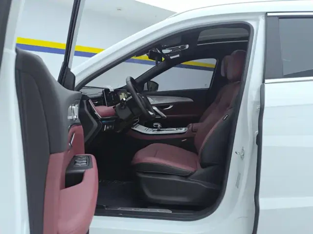Jetour X70 Plus — Фото автомобиля 9