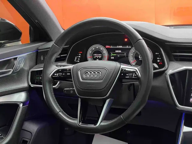 Audi A6L — Фото автомобиля 14