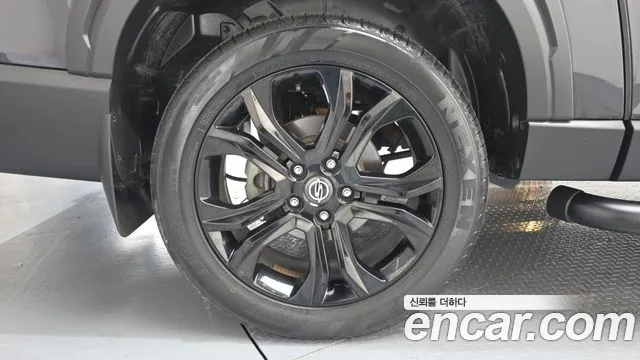 KG_Mobility_Ssangyong Rexton Новый Rexton Sport Khan Дизель 2.2 4WD — Фото автомобиля 4