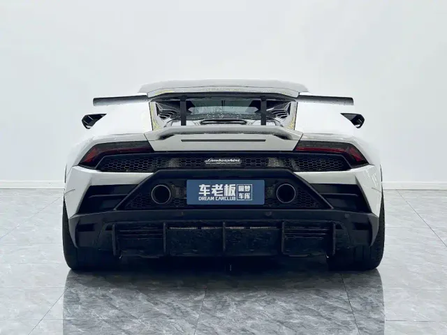 Lamborghini Huracan — Фото автомобиля 5