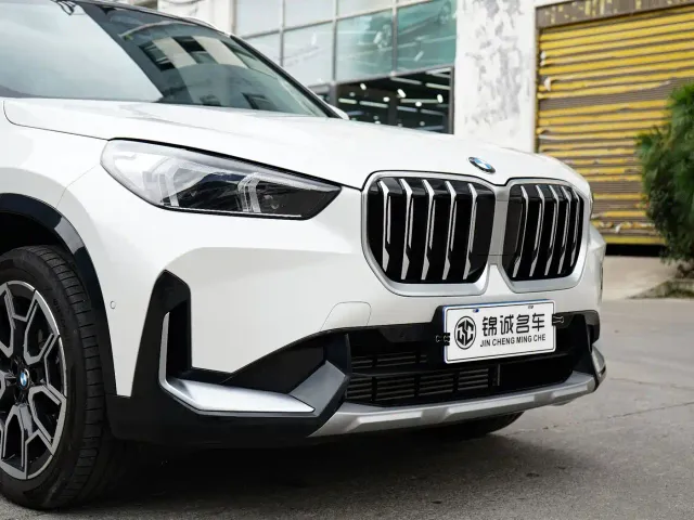 BMW X1 — Фото автомобиля 10