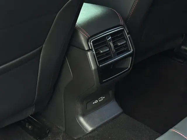 Skoda Karoq — Фото автомобиля 16