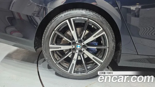 BMW 5-Series 5 серия (G60) — Фото автомобиля 5