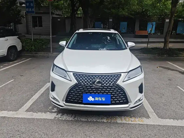 Lexus RX — Фото автомобиля 2