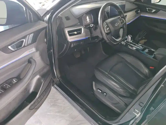 Chery Tiggo 8 — Фото автомобиля 15