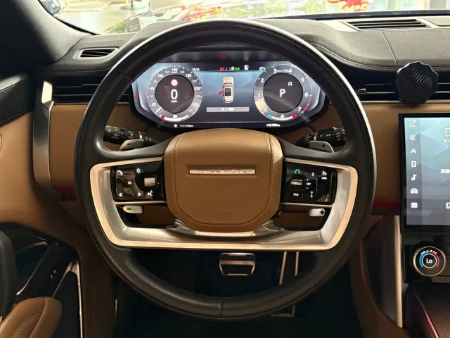 Land Rover Range Rover — Фото автомобиля 12