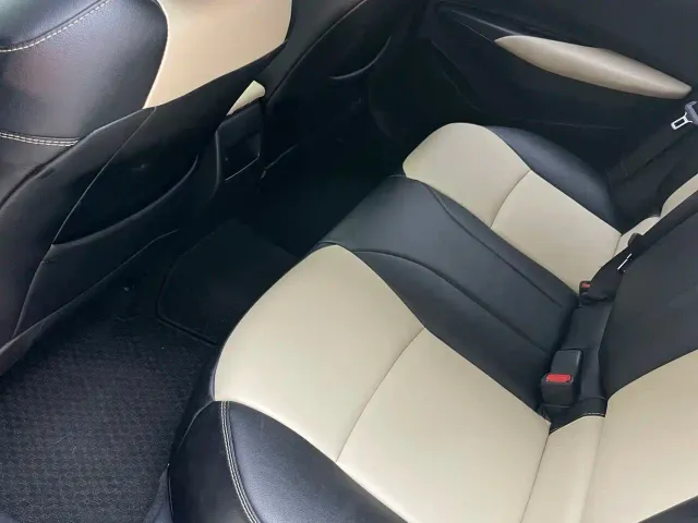Toyota Corolla — Фото автомобиля 24