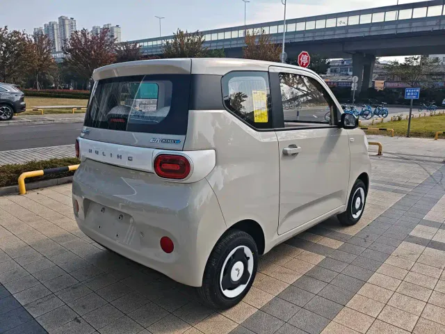 Wuling Hongguang Mini EV — Фото автомобиля 5