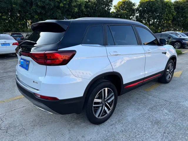 Changan CS75 — Фото автомобиля 7