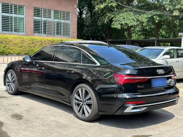 Audi A6L — Фото автомобиля 4