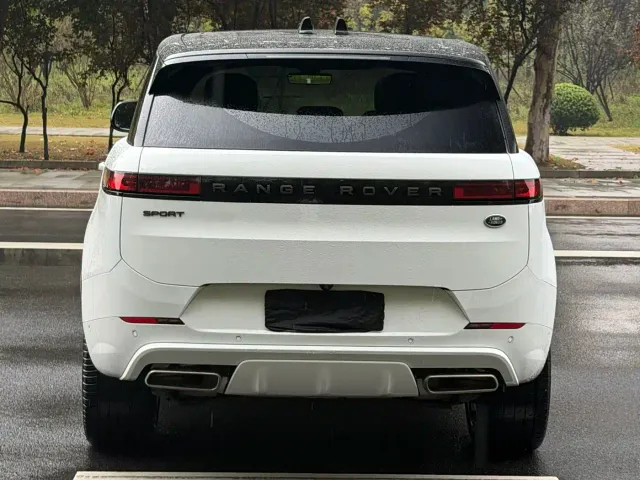 Land Rover Range Rover Sport 2025 400PS Dynamic SE — Фото автомобиля 8