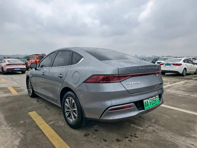 BYD Qin PLUS — Фото автомобиля 5