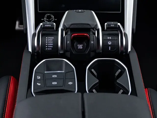Lamborghini Urus — Фото автомобиля 14
