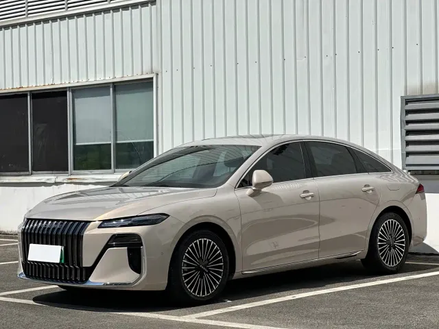 Фотография автомобиля — Roewe M7 DMH