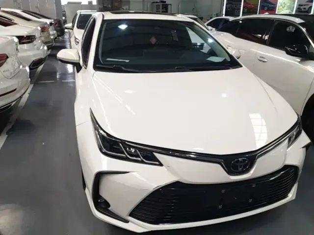 Toyota Corolla — Фото автомобиля 2