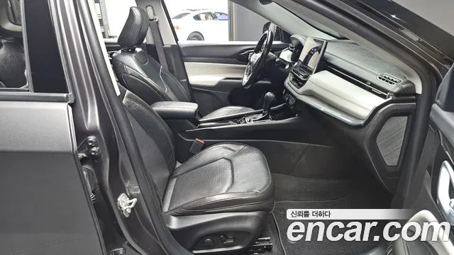 Jeep Compass — Фото автомобиля 15
