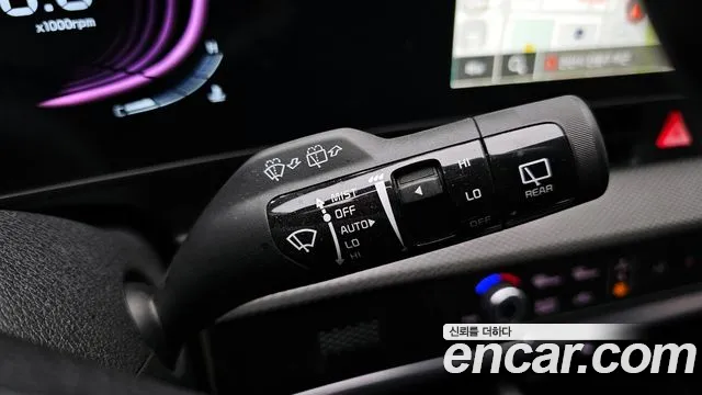 Kia Sportage Sportage 5-е поколение Бензин 1.6 Turbo 4WD — Фото автомобиля 16