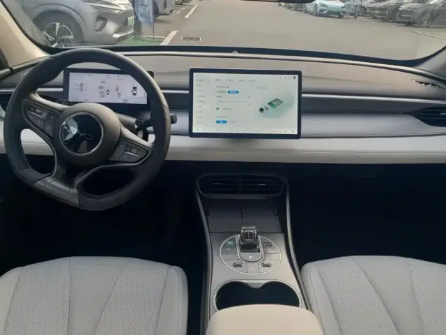 BYD Seal 05 DM-i — Фото автомобиля 12