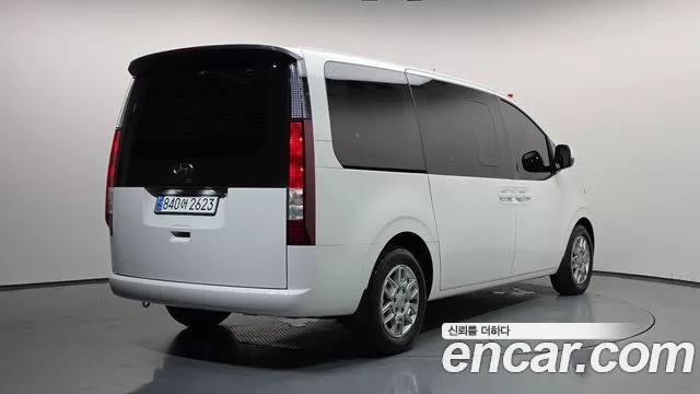 Hyundai Staria Staria L3.5 Карго 5 мест — Фото автомобиля 2