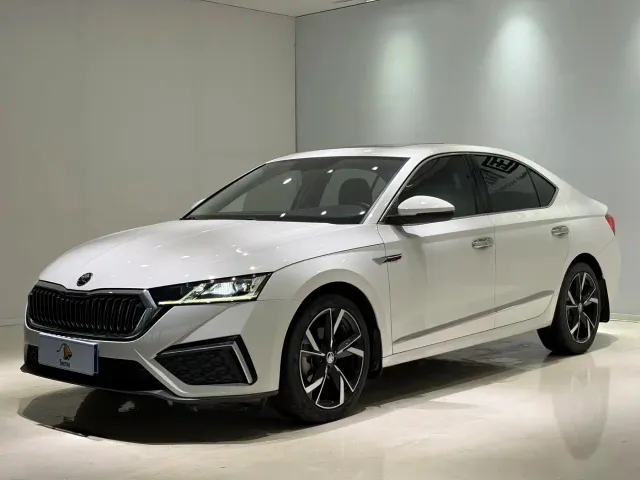Фотография автомобиля — Skoda Octavia