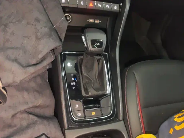 Skoda Karoq — Фото автомобиля 13