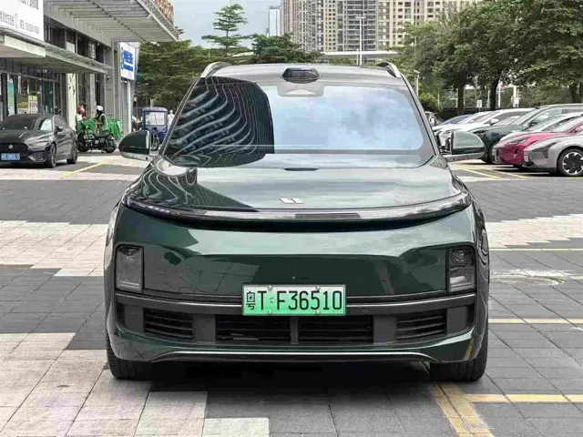 Li Auto L9 — Фото автомобиля 2
