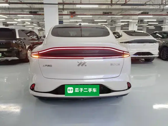 IM Motors LS6 — Фото автомобиля 5