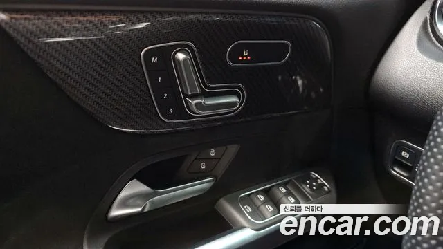 Mercedes-Benz GLB-Class — Фото автомобиля 18
