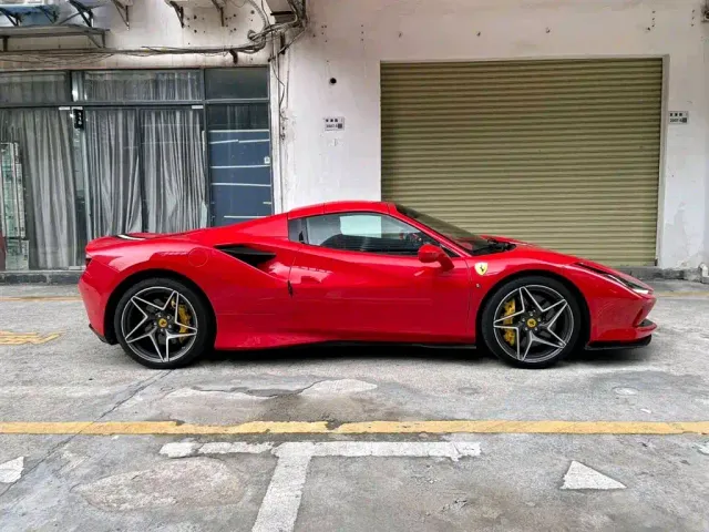 Ferrari F8 — Фото автомобиля 7