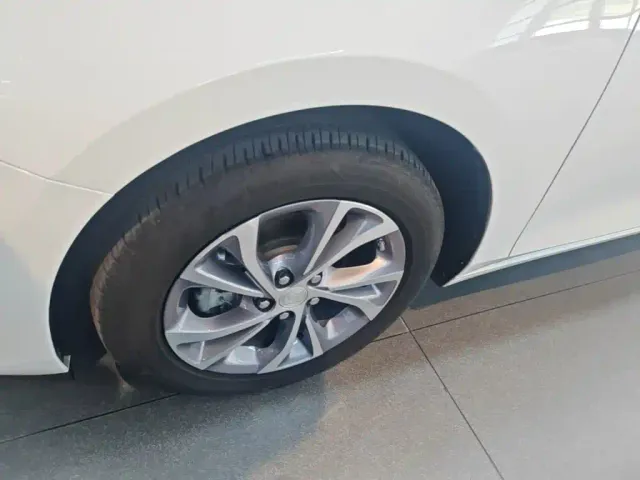 Buick Verano — Фото автомобиля 22