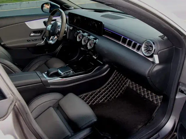 Mercedes-Benz CLA-Class AMG — Фото автомобиля 12