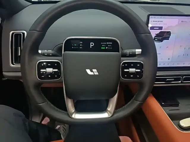 Li Auto L6 — Фото автомобиля 10