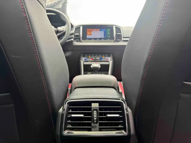 Skoda Karoq — Фото автомобиля 18