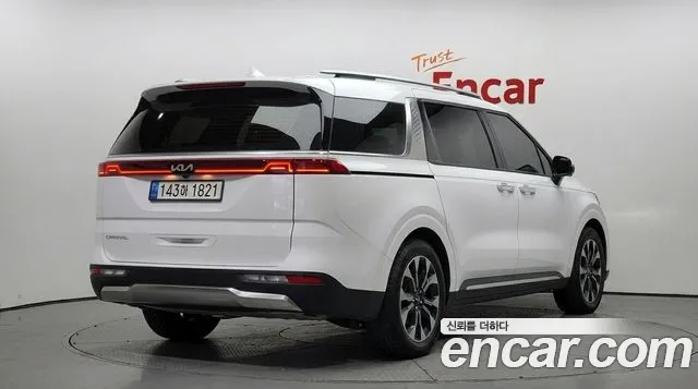 Kia Canival Carnival 4 поколение Дизель 7 мест Noblesse — Фото автомобиля 2