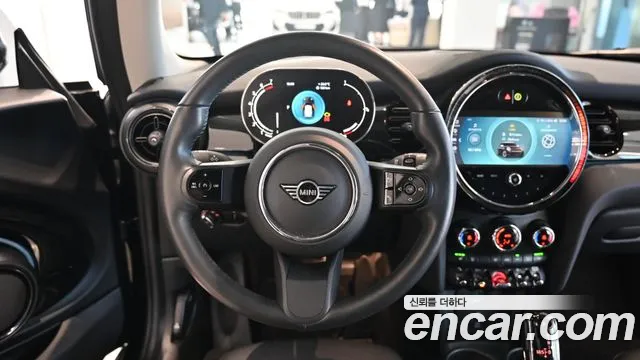 MINI Cooper — Фото автомобиля 16